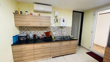 Room in  Pg at Gomti Nagar – for Rent