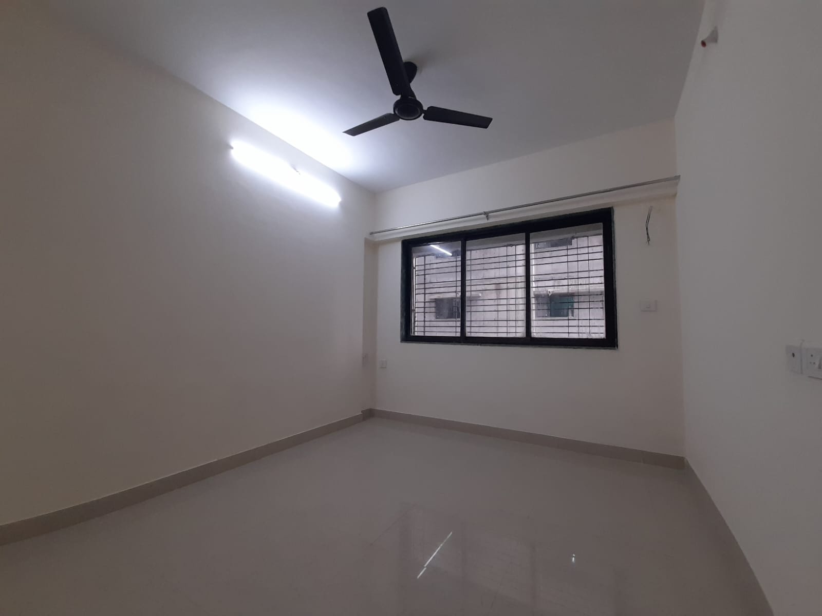 2 BHK + Extra Room 600 Sq.Ft. Apartment in Patrachawl Mhada