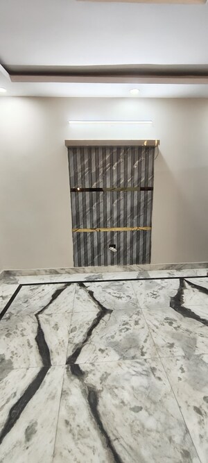 Room in 1 BHK Builder Floor at Rama Park – for Sale