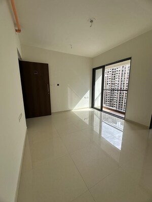 Furnished Amenities in 2 BHK Apartment at Runwal Eirene, Balkum Pada – for Rent