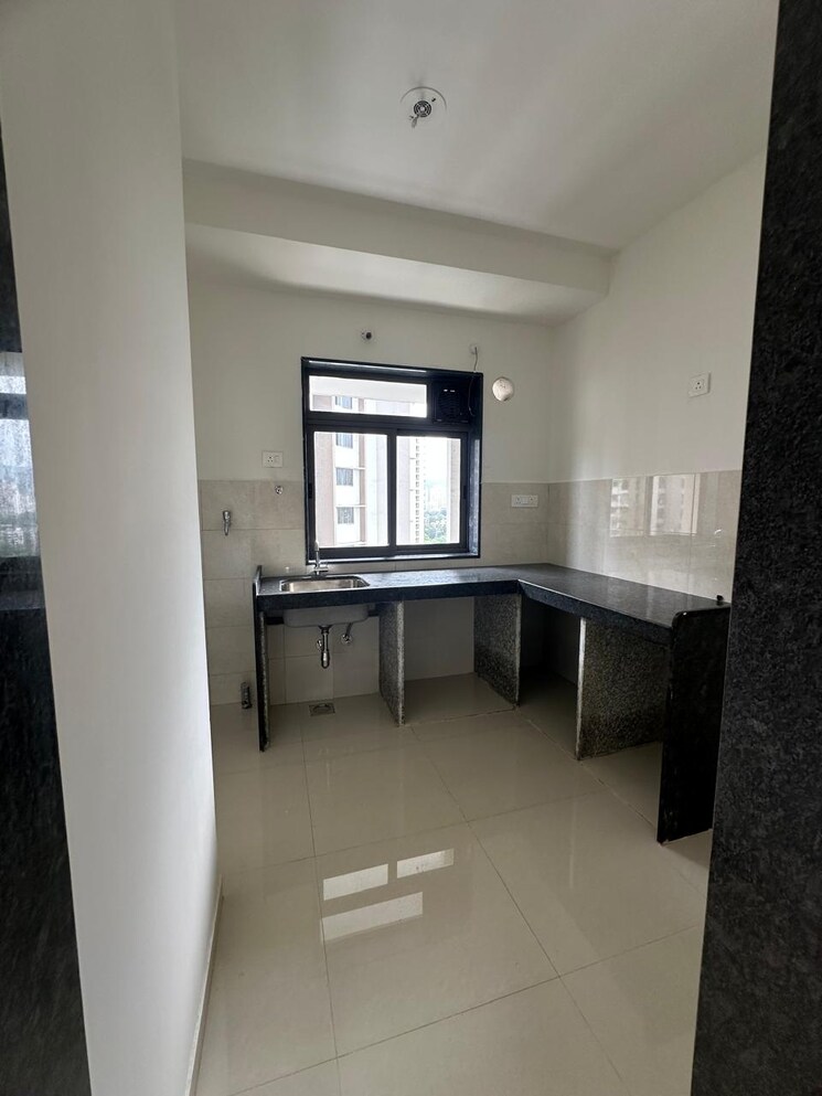 Kitchen, runwal-eirene 2 Bedroom 568 Sq.Ft. Apartment In Balkum Pada Thane 9616380