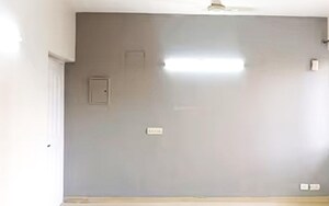 Room in 3 BHK Apartment at Tulip Orange, Sector 70 – for Rent