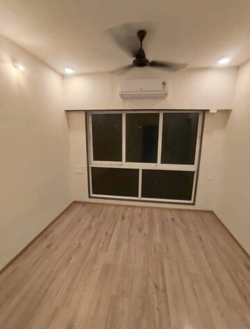 Room in 1 BHK Apartment at Andheri West – for Rent