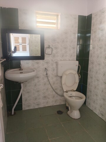 Bathroom in 2 BHK Builder Floor at Indiranagar – for Rent