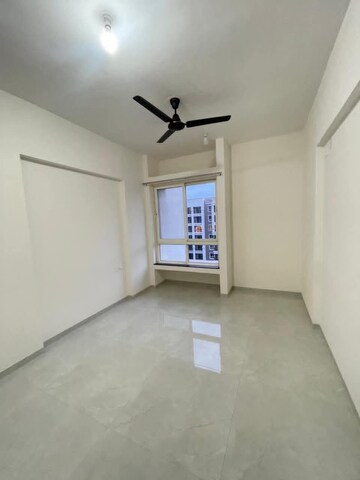 Room in 3 BHK Apartment at Nyati Era, Dhanori – for Rent