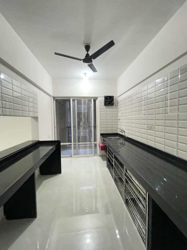 Kitchen, nyati-era 3 Bedroom 1000 Sq.Ft. Apartment In Dhanori Pune 9616502