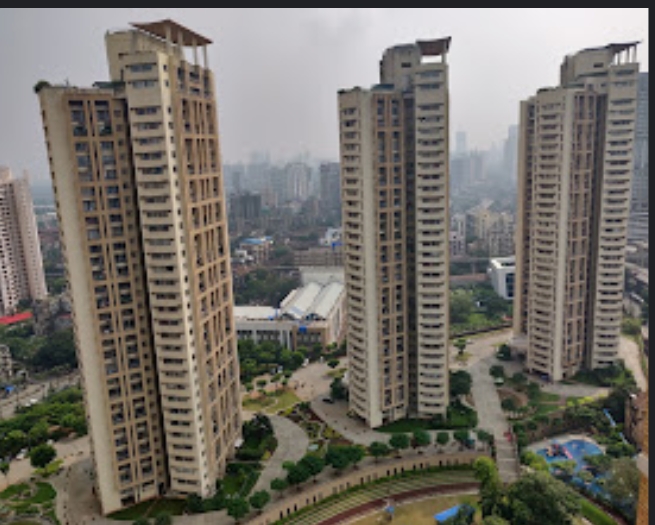 5 BHK + Servant Room Apartment For Sale in Ashok Towers