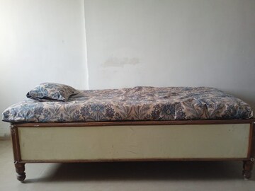 Room in 1 BHK Apartment at The Pearl Apartments, Kharadi – for Rent