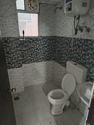Bathroom in 2 BHK Apartment at Signature Global Andour Height, Sector 71 – for Rent