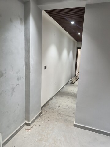 Building Lobby in 2 BHK Builder Floor at Samridhi Luxury Homes, Baraula – for Sale