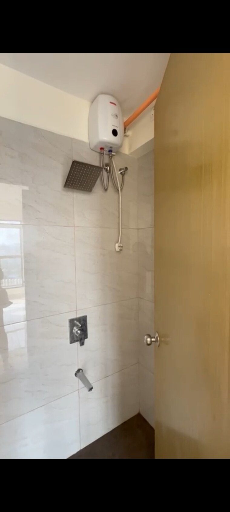 Bathroom, chandak-34-park-estate 2 Bedroom 617 Sq.Ft. Apartment In Goregaon West Mumbai 9616576
