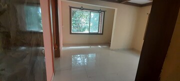 Room in 2 BHK Apartment at Tingre Nagar – for Rent