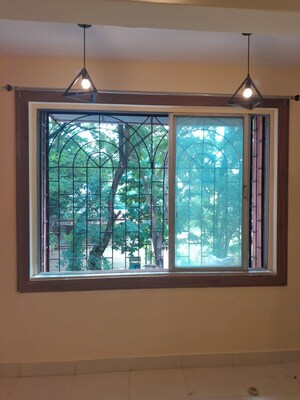 Room in 2 BHK Apartment at Tingre Nagar – for Rent