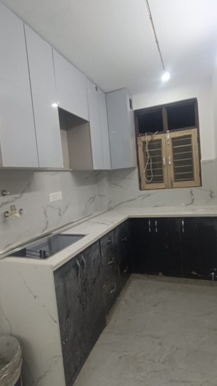 Kitchen, upavp-ganga-yamuna-and-hindon-enclave 2 Bedroom 1100 Sq.Ft. Apartment In Pratap Vihar Ghaziabad 9616620