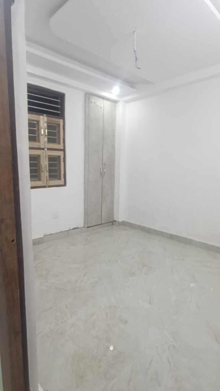 Room, upavp-ganga-yamuna-and-hindon-enclave 2 Bedroom 1100 Sq.Ft. Apartment In Pratap Vihar Ghaziabad 9616620
