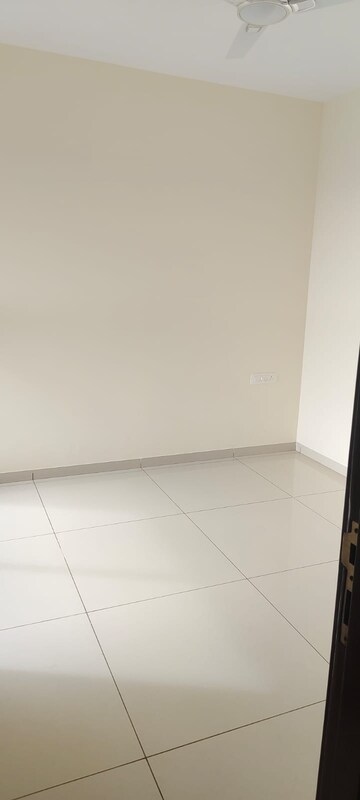 Bedroom in 2 BHK Apartment at Chandak 34 Park Estate, Goregaon West – for Rent