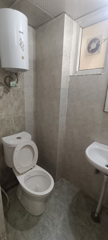 Bathroom in 1 BHK Apartment at Tulip Lemon, Sector 69 – for Rent