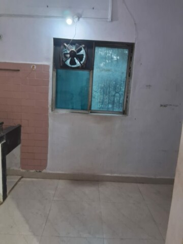 Furnished Amenities in 2 BHK Apartment at Dombivli East – for Rent