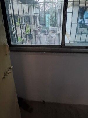 Room in 2 BHK Apartment at Dombivli East – for Rent