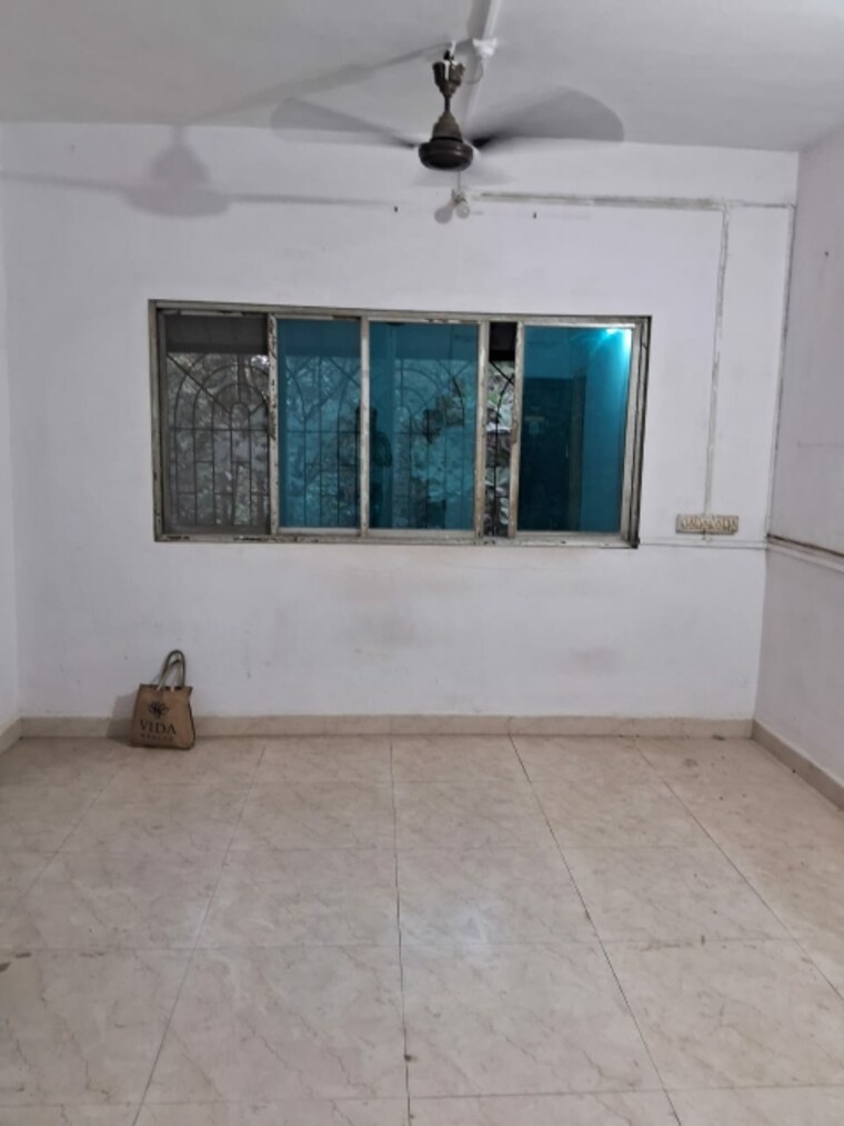 Room, dombivli east 2 Bedroom 750 Sq.Ft. Apartment In Dombivli East Thane 9616645