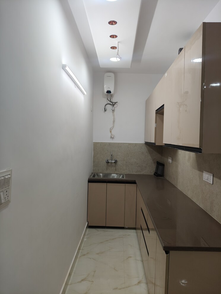Bathroom, bhogal 2 Bedroom 600 Sq.Ft. Builder Floor In Bhogal Delhi 9616667