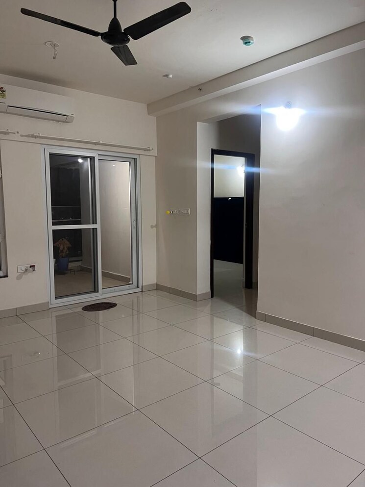 undefined, puravankara-silversands 2 Bedroom 1050 Sq.Ft. Apartment In Mundhwa Pune 9616655