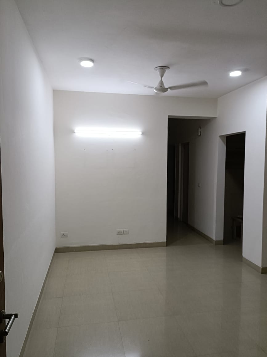 3 BHK + Extra Room Builder Floor For Rent in Emaar MGF Emerald Hills