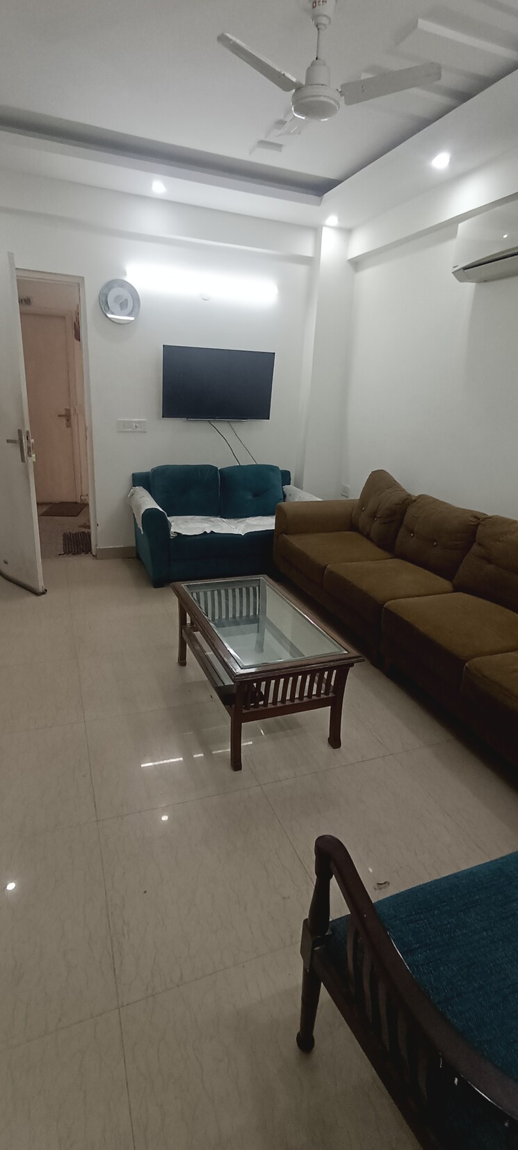 Living Room, tulip-lemon 1 Bedroom 444 Sq.Ft. Apartment In Sector 69 Gurgaon 9616613