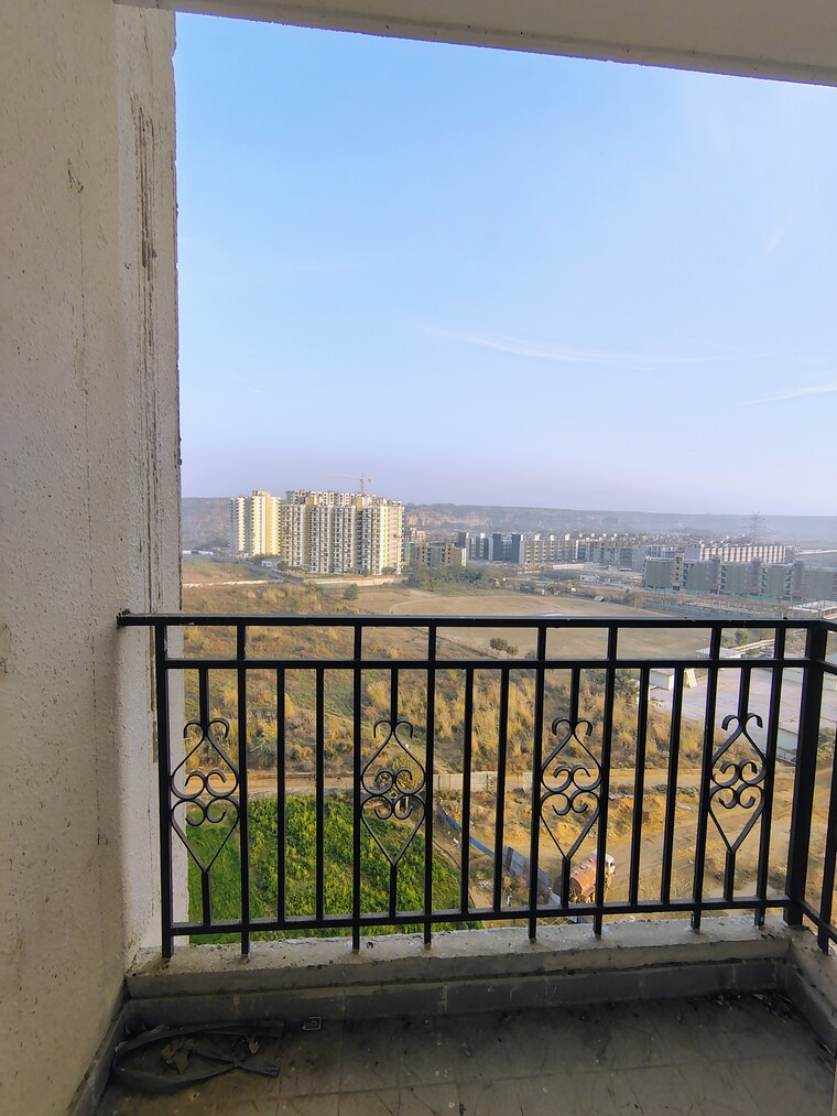 Balcony, signature-global-golf-greens 3 Bedroom 732 Sq.Ft. Apartment In Sector 79 Gurgaon 9616691