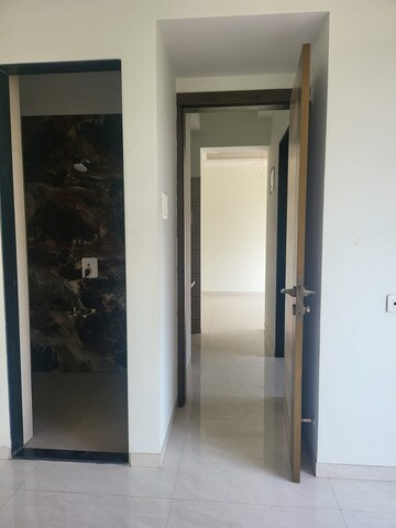 2 BHK Apartment For Rent in Kalpataru Paramount, Kapur Bawdi