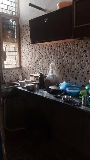 Kitchen in 1.5 BHK Apartment at Uma Cooperative Society, Mayur Vihar 1 – for Rent