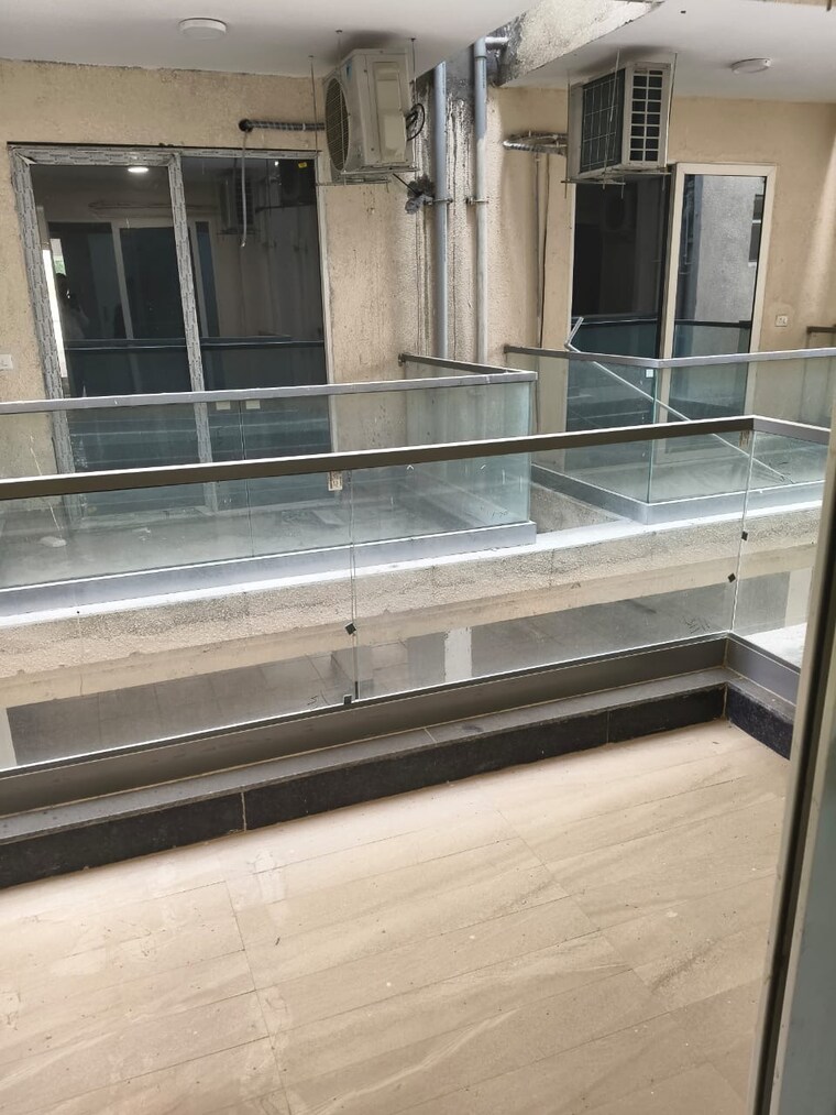 Balcony, signature-global-prime 2 Bedroom 834 Sq.Ft. Apartment In Sector 63a Gurgaon 9616707