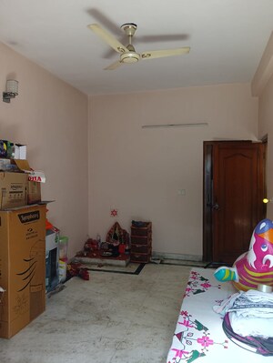 Living Room in 3 BHK Independent House at RWA Apartments Sector 41, Sector 41 – for Rent