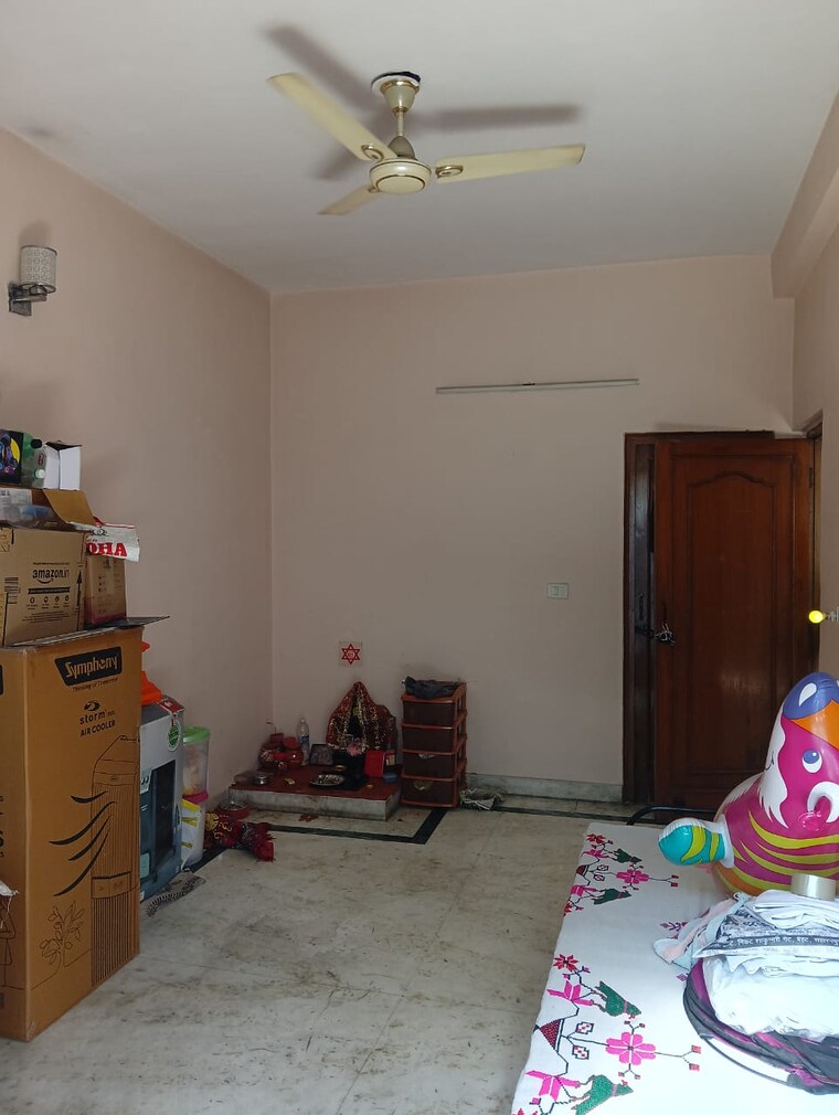 Living Room, rwa-apartments-sector-41 3 Bedroom 180 Sq.Mt. Independent House In Sector 41 Noida 9616741