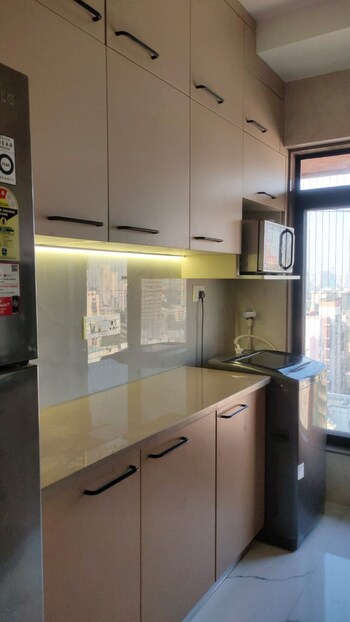 2 BHK Flat for Sale in Malad West, Mumbai