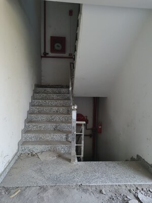 Floor Plan in  Showroom at JakhaN-Rajpur Road – for Rent