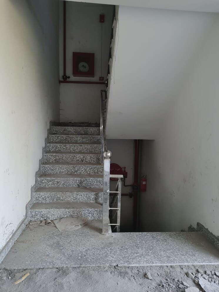 Floor Plan, jakhan rajpur road Commercial Showroom 2200 Sq.Ft. In JakhaN Rajpur Road Dehradun 9616772