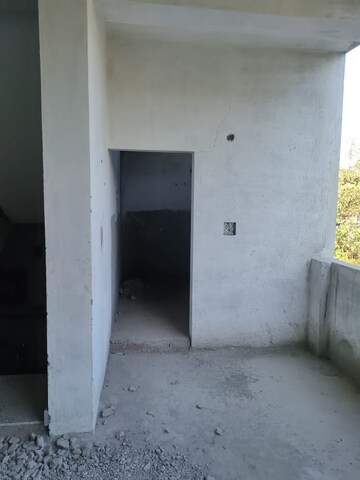 Floor Plan in  Showroom at JakhaN-Rajpur Road – for Rent