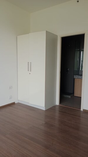 3 BHK Apartment For Rent in Tata Primanti-Executive Apartments, Sector 72