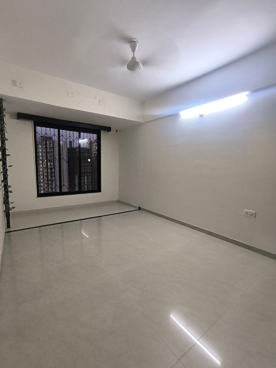 2 BHK 885 Sq.Ft. Apartment in Sheth Vasant Galaxy