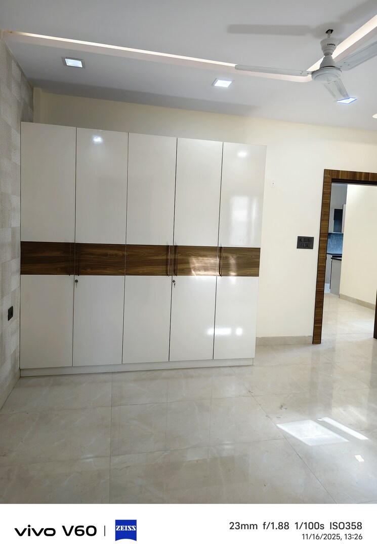 Room, sector 36 3 Bedroom 1500 Sq.Ft. Independent House In Sector 36 Noida 9616784