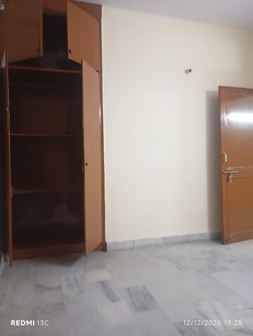 Room in 2 BHK Builder Floor at Savitri Nagar – for Rent