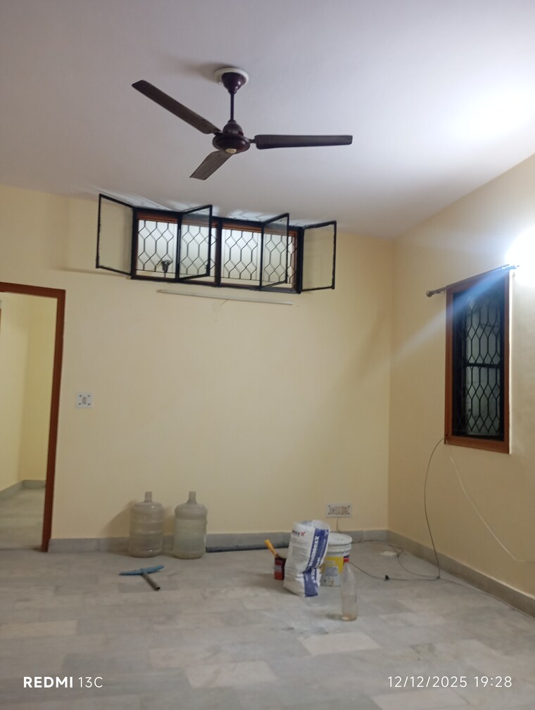 Living Room, savitri nagar 2 Bedroom 750 Sq.Ft. Builder Floor In Savitri Nagar Delhi 9616800