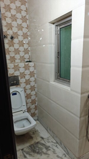 Bathroom in 2.5 BHK Builder Floor at RWA Apartments Sector 47, Sector 47 – for Rent