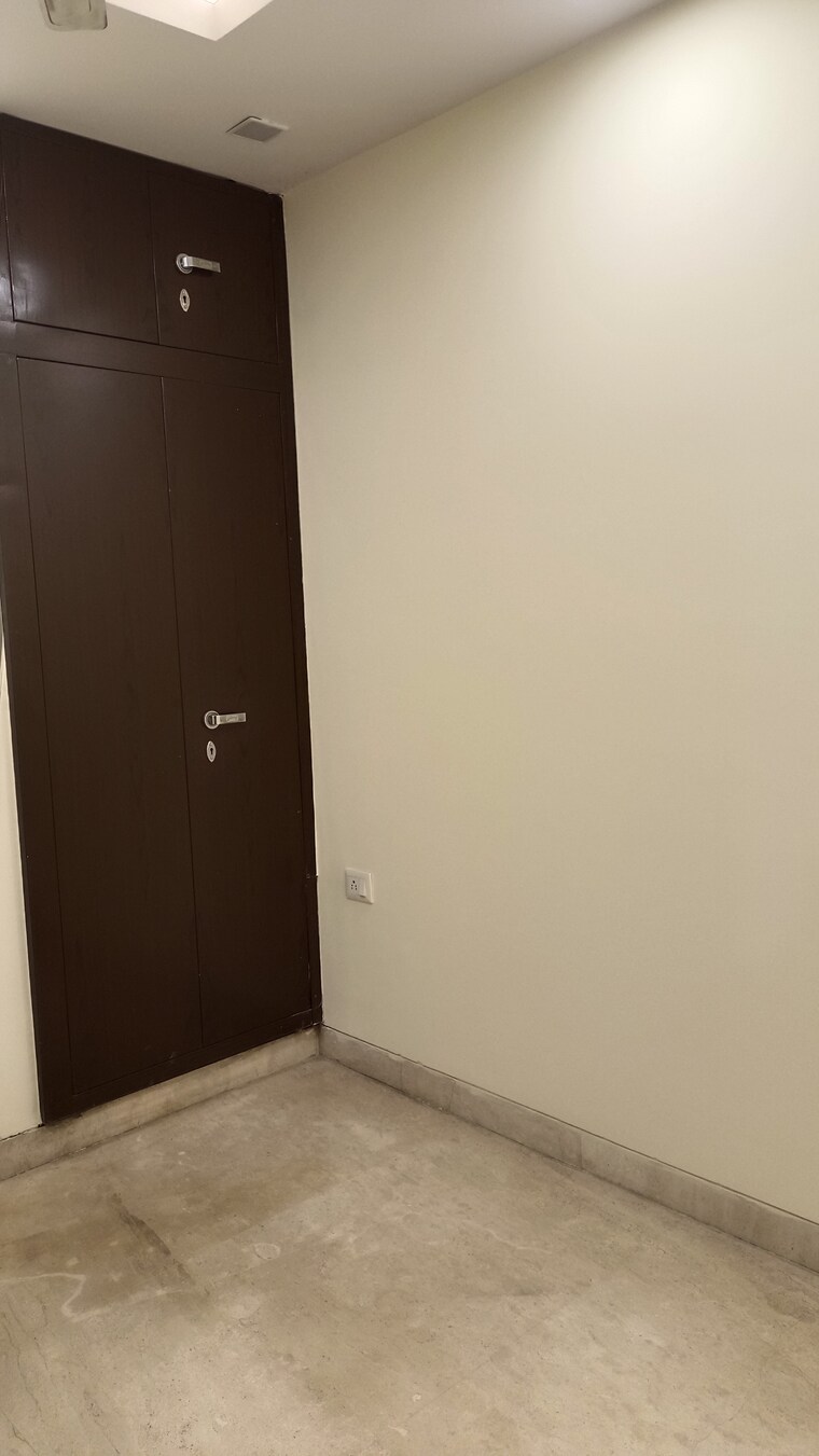 undefined, new rajinder nagar 3 Bedroom 900 Sq.Ft. Builder Floor In New Rajinder Nagar Delhi 9616807