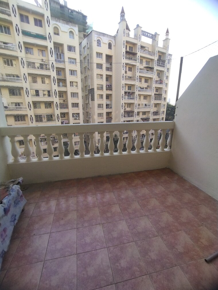 Balcony, kumar-palmgrove 2 Bedroom 1000 Sq.Ft. Apartment In Kondhwa Pune 9616828