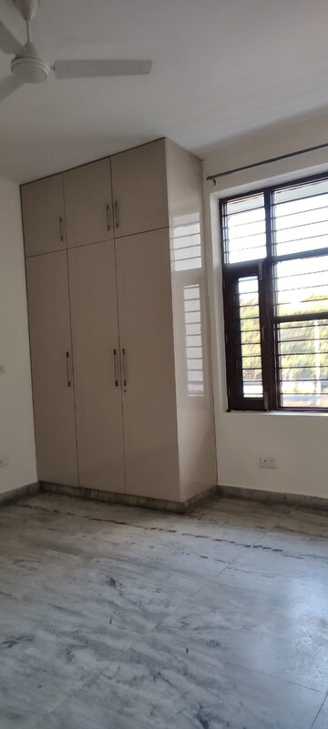 4 BHK Builder Floor For Rent in Sector 42