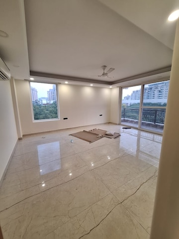 Room in 4 BHK Builder Floor at Sector 42 – for Rent