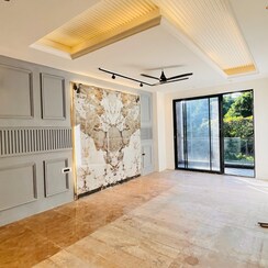 4 BHK + Servant Room Builder Floor For Sale in Nirvana Country Birch Court