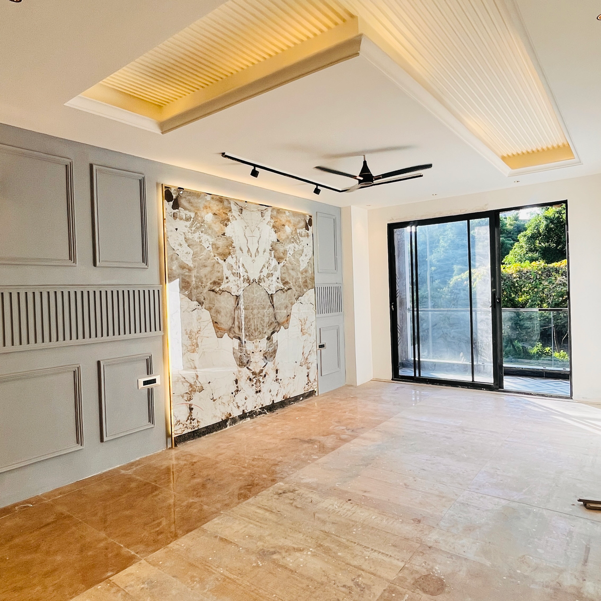 4 BHK + Servant Room Builder Floor For Sale in Nirvana Country Birch Court